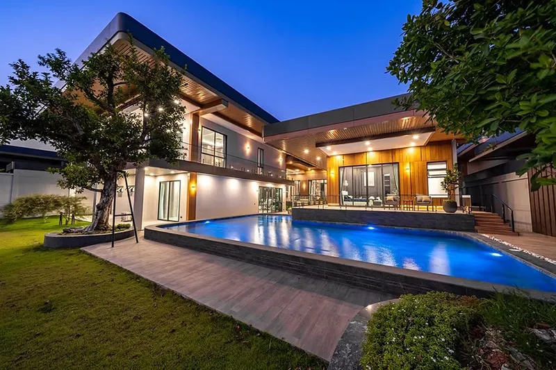 property-dpgermanthai-houses-for-sale-pattaya-100+-million-baht-01