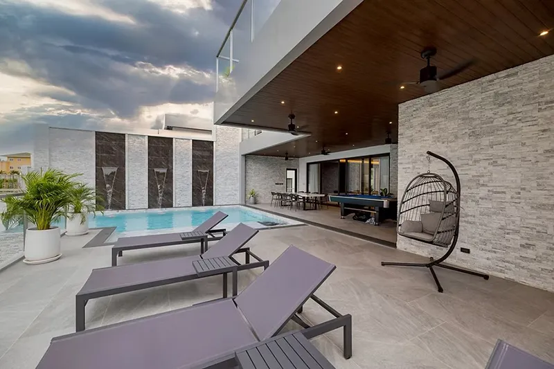 property-dpgermanthai-houses-for-sale-pattaya-50-100-million-baht-siam-royal-view-02